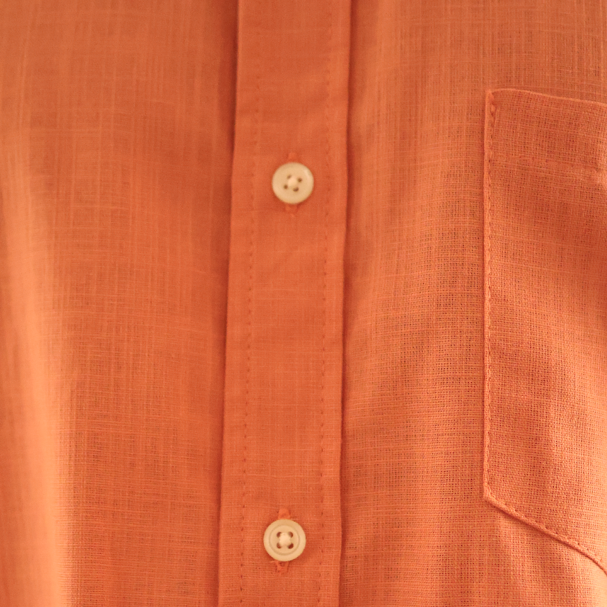Camisa de manga corta color salmon