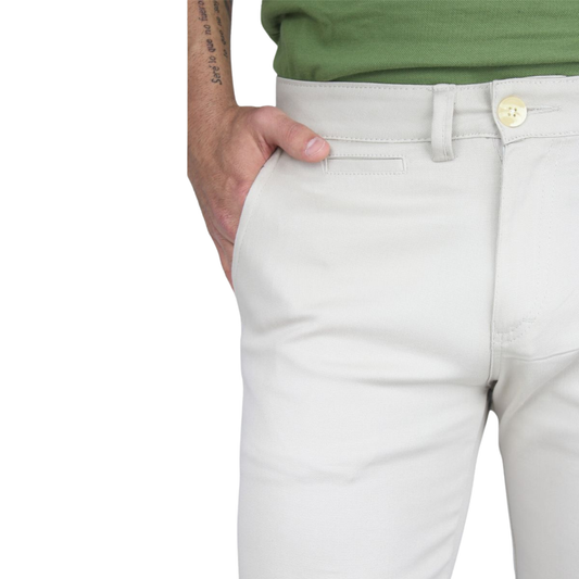 Bermuda Color Arena Gabardina De Algodón Slim Fit Para Hombre