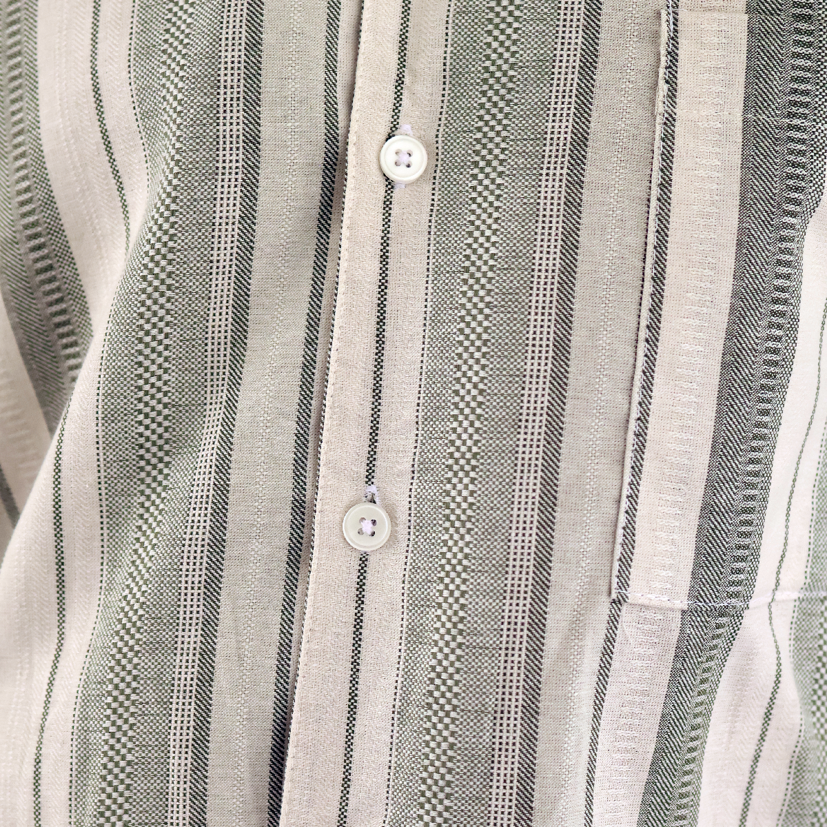 Camisa de verano manga corta con rayas verticales
