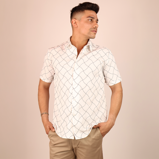 Camisa Hombre Estampado Lineal Blanco con Negro Manga Corta Elegante