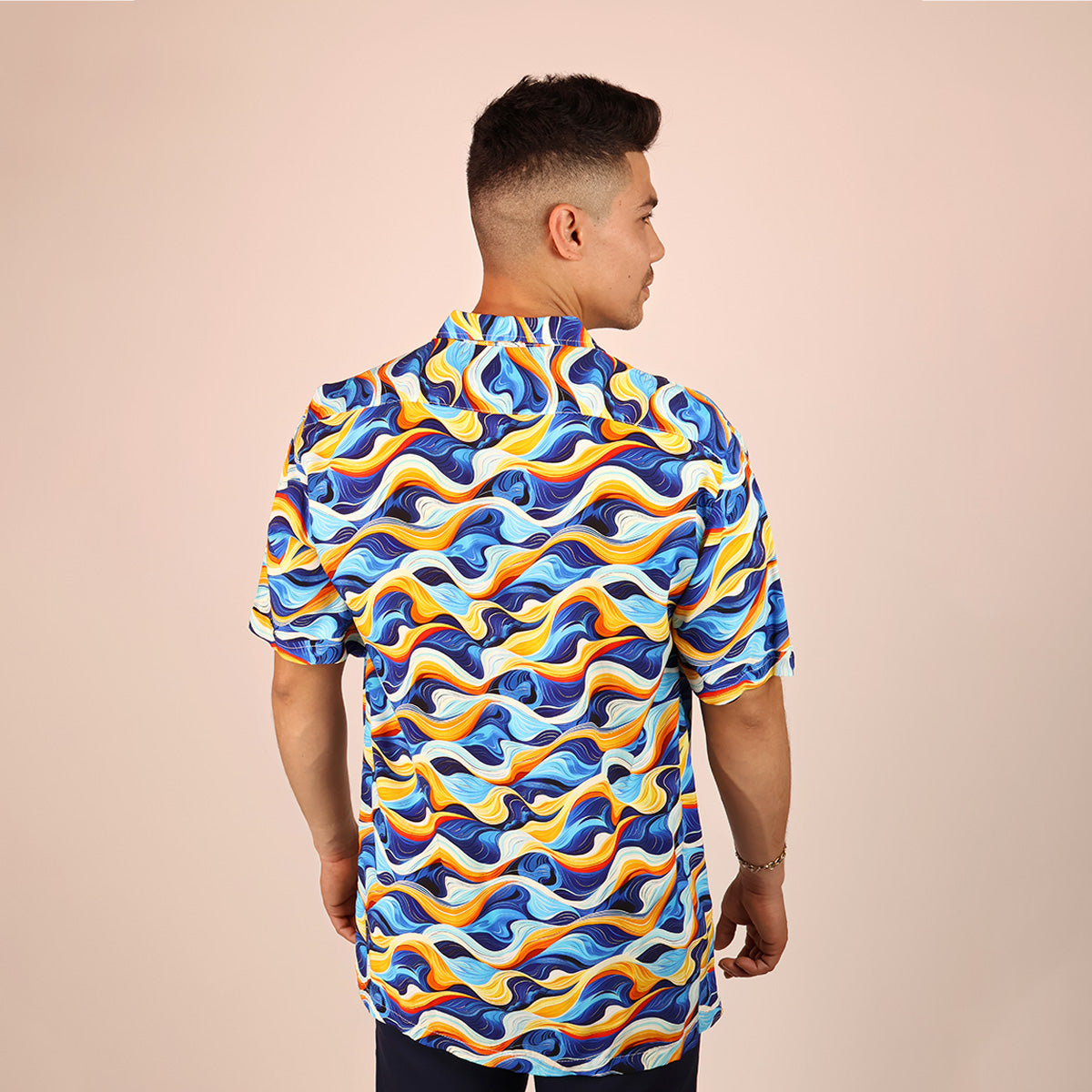 Men's Tropical Print Relaxed Fit Modern Short Sleeve Shirt