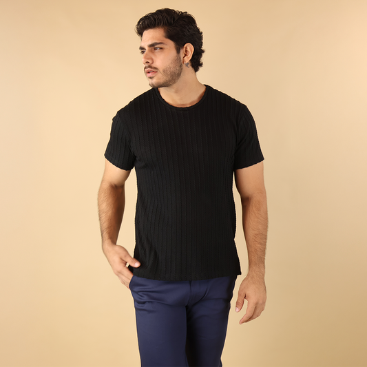 Playera Negra Ajustada Hombre Manga Corta Textura Moderna