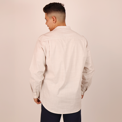 Camisa Caqui Hombre Manga Larga Cuello Mao Jaspeada con Bolsa
