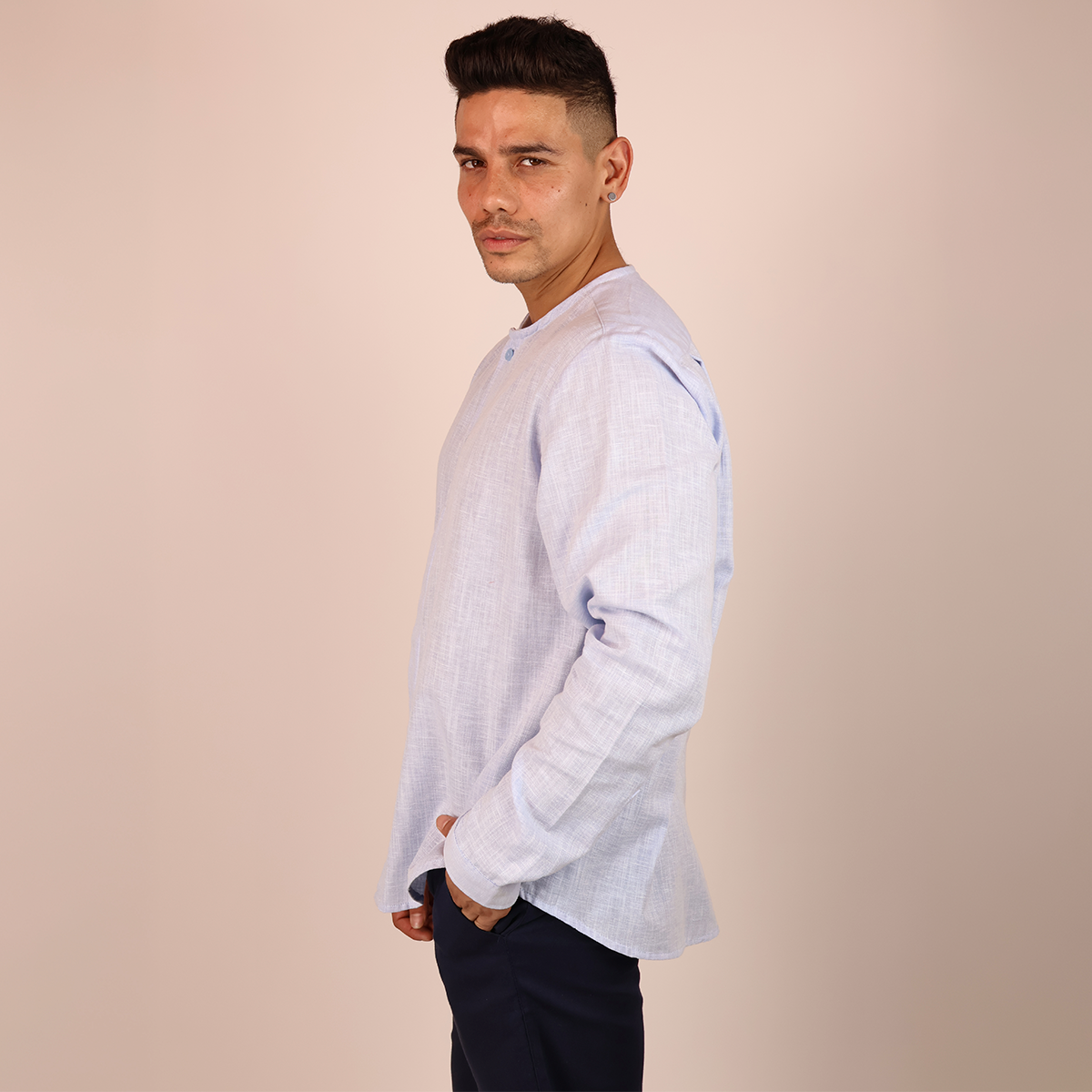Camisa Azul Manga Larga Hombre Cuello Redondo Textura Moderna