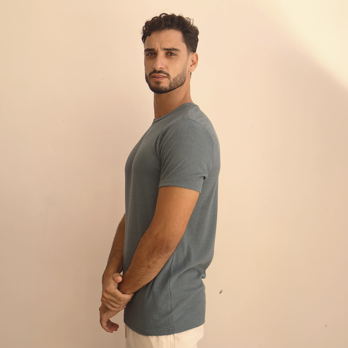 Camiseta de manga corta texturizada para hombre