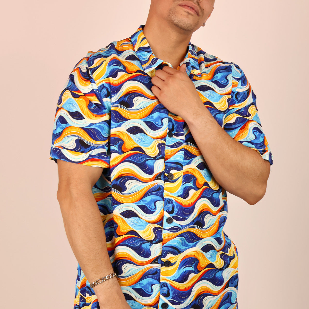 Men's Tropical Print Relaxed Fit Modern Short Sleeve Shirt