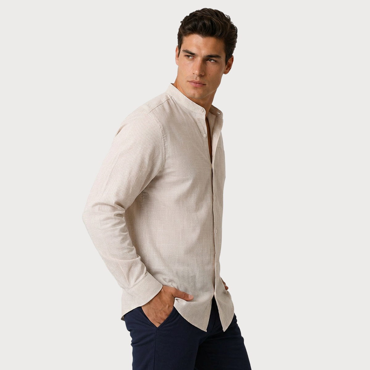 Camisa Caqui Hombre Manga Larga Cuello Mao Jaspeada con Bolsa