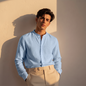 Camisa Azul Manga Larga Hombre Cuello Redondo Textura Moderna