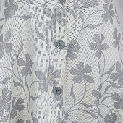 Vestido de tirantes con estampado floral gris