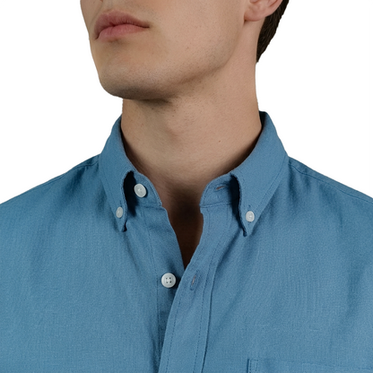 Camisa de manga larga con cuello button-down y bolsillo en pecho