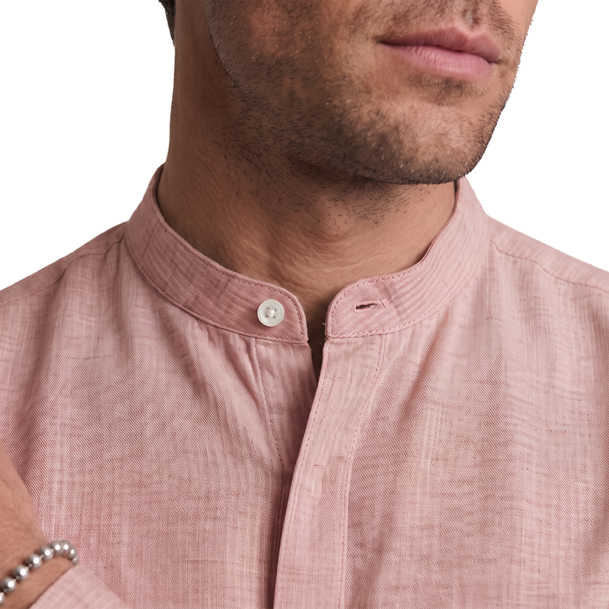 Camisa de hombre manga larga con cuello mao color rosa