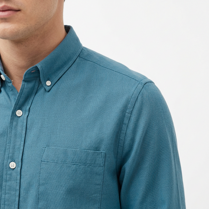 Camisa de manga larga con cuello button-down y bolsillo en pecho