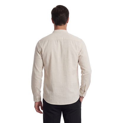 Camisa de manga larga con cuello mao color beige