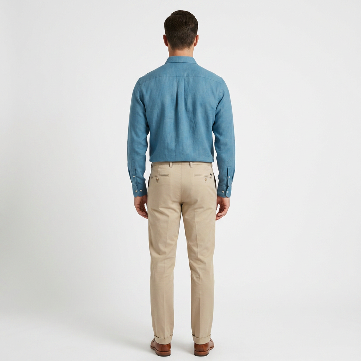Camisa de manga larga con cuello button-down y bolsillo en pecho