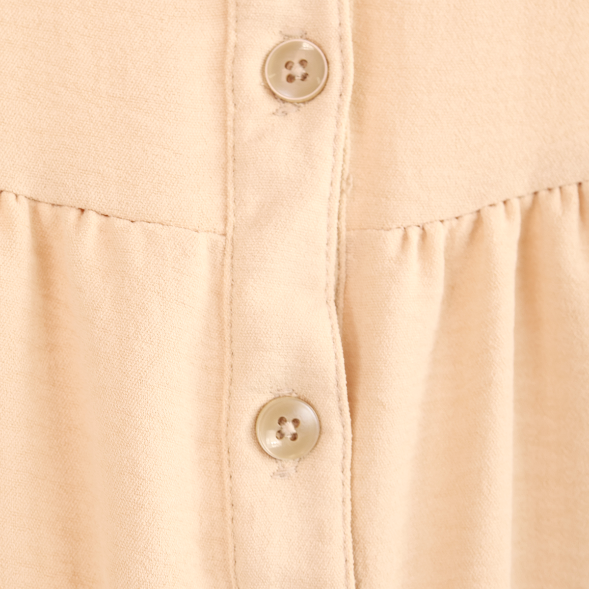 Women's Long Khaki Dress with Shirt Collar Neckline, Mandarin Collar, Adjustable Tie, and Sleeves