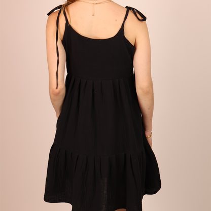 Vestido Negro con Tirantes de Moño