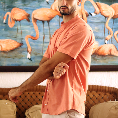 Camisa de manga corta color salmon