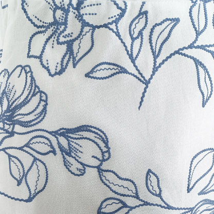 Vestido sin mangas con estampado floral azul