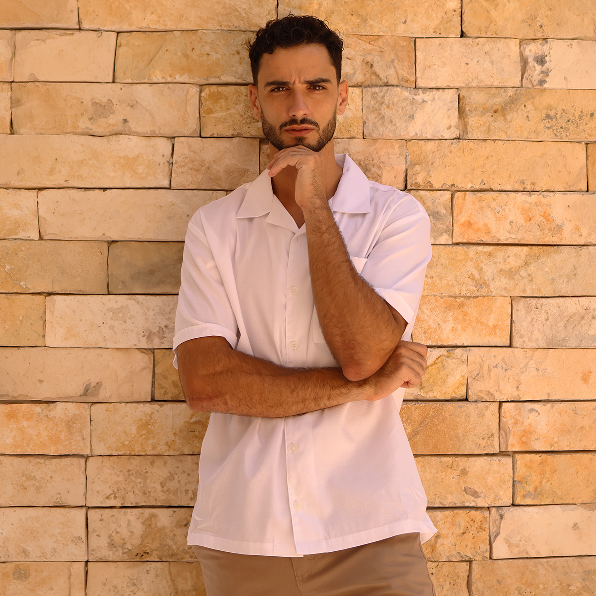 Camisa En Tendencia Blanca de Manga Corta para Hombre