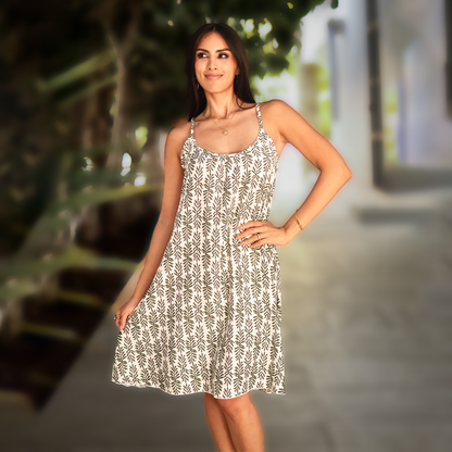 Vestido de verano con estampado de hojas y espalda descubierta