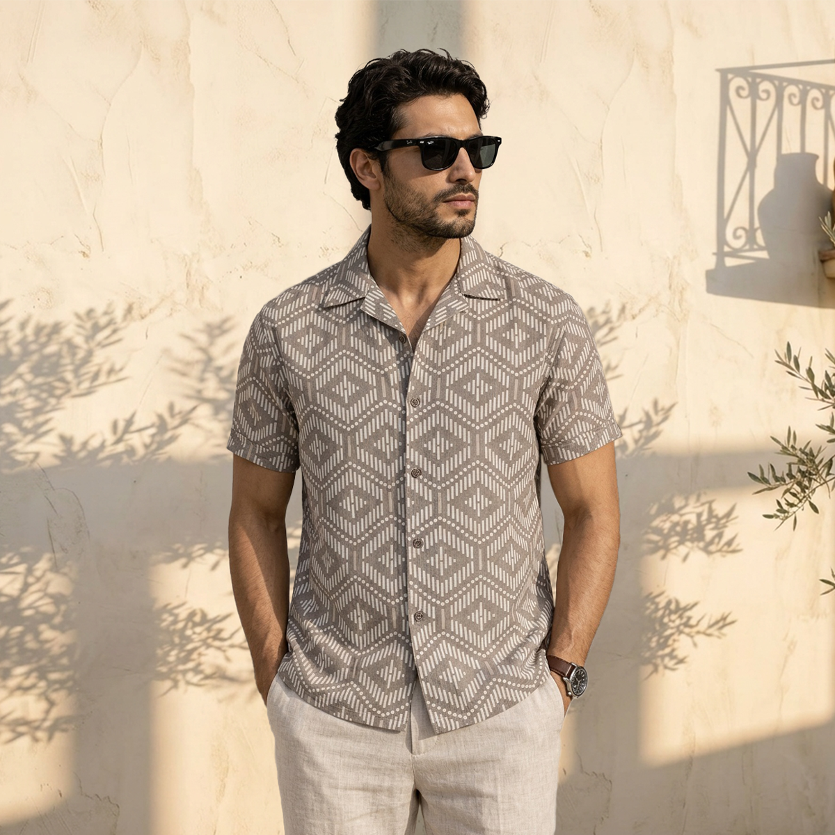 Camisa de manga corta con estampado geométrico