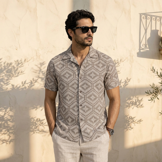 Camisa de manga corta con estampado geométrico
