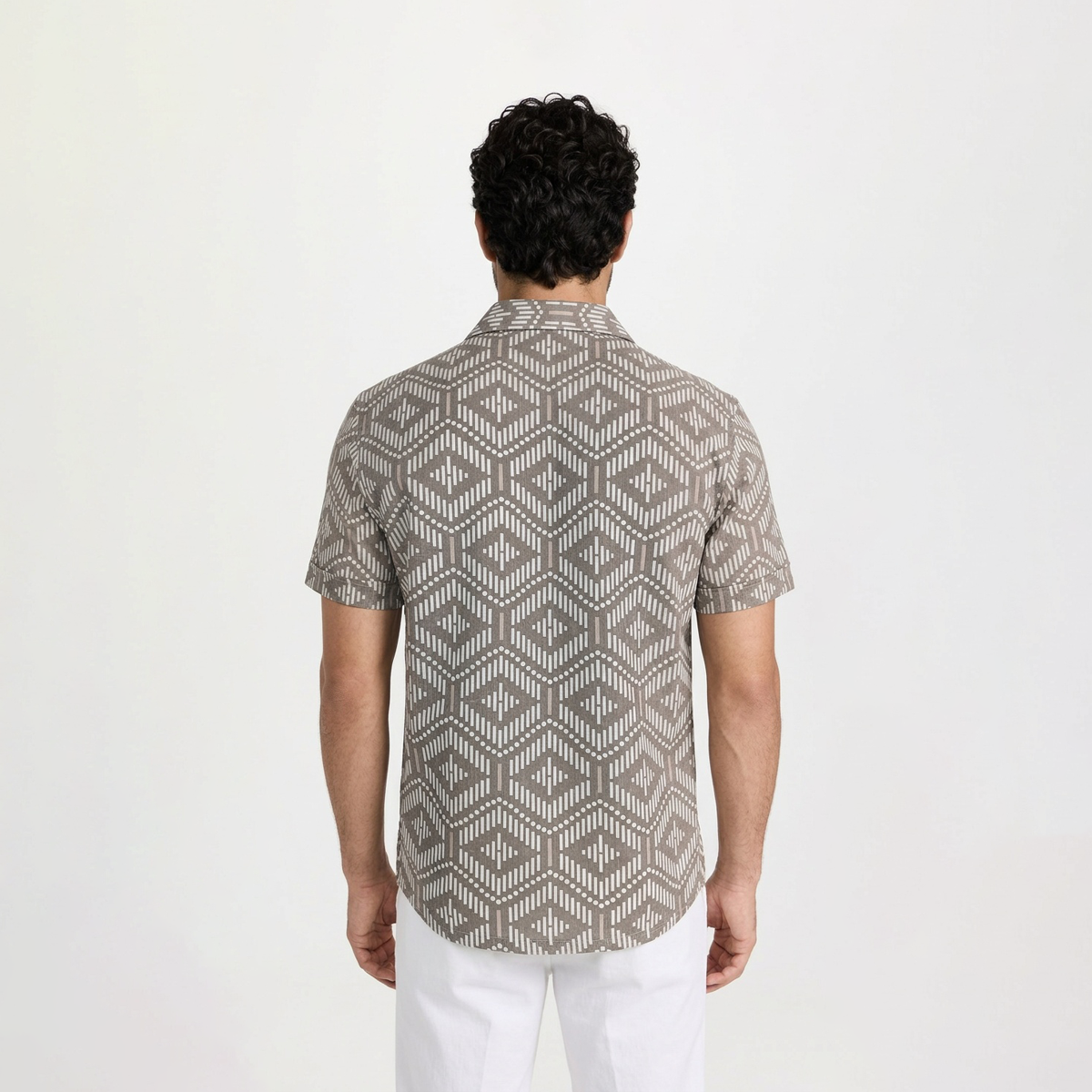 Camisa de manga corta con estampado geométrico