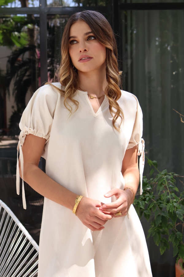 Vestido Corto Textura Lino Detalle Lazos Estilo Moderno Color Arena Para Dama