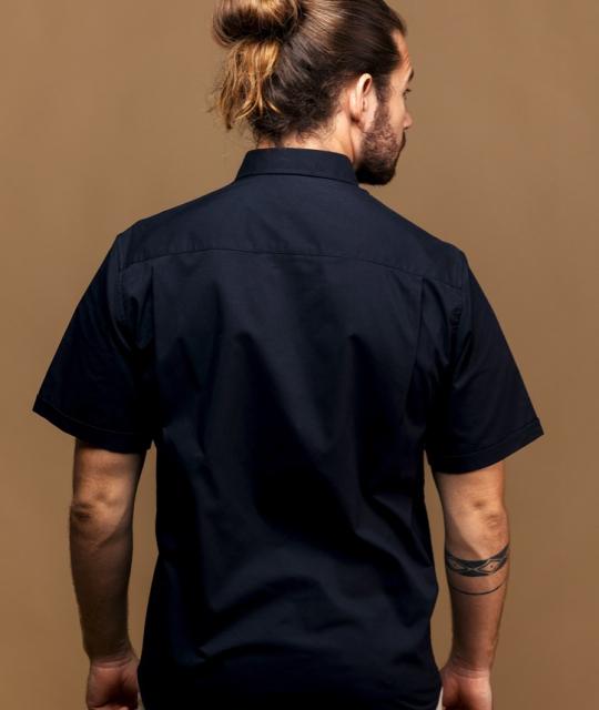 Camisa Básica Color Negro Manga Corta Con Bolsa  Algodón Premium