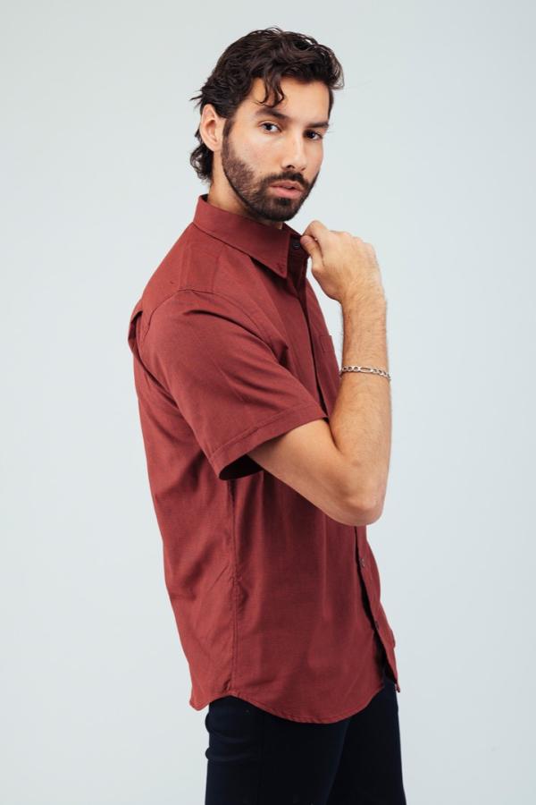 Camisa Manga Corta Rojo Vino De Algodón Corte Regular Para Caballero